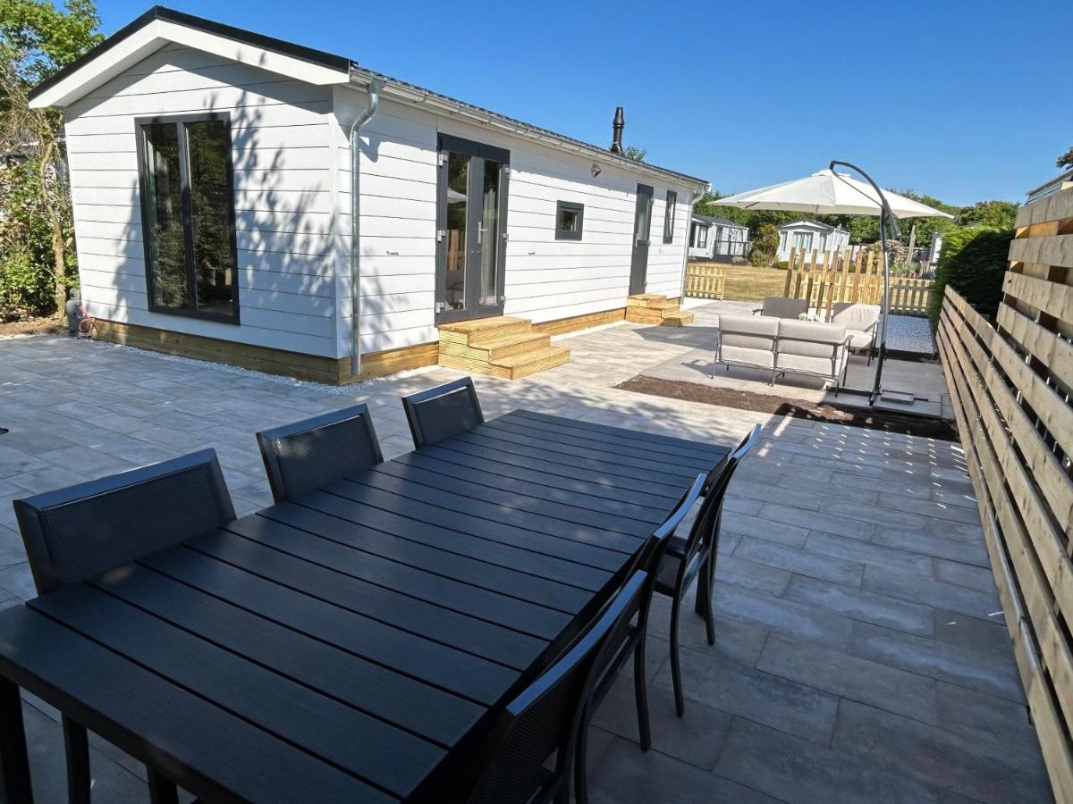 Breezy Beach Chalet Petten Extérieur photo