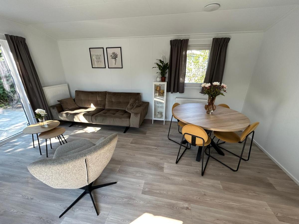 Breezy Beach Chalet Petten Extérieur photo