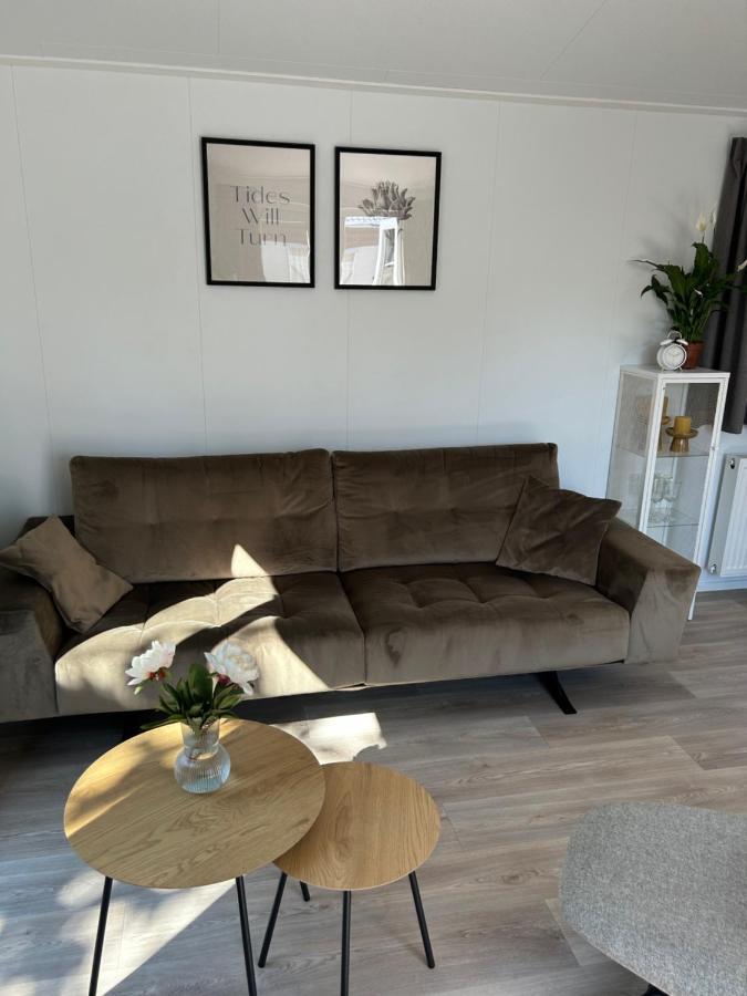 Breezy Beach Chalet Petten Extérieur photo