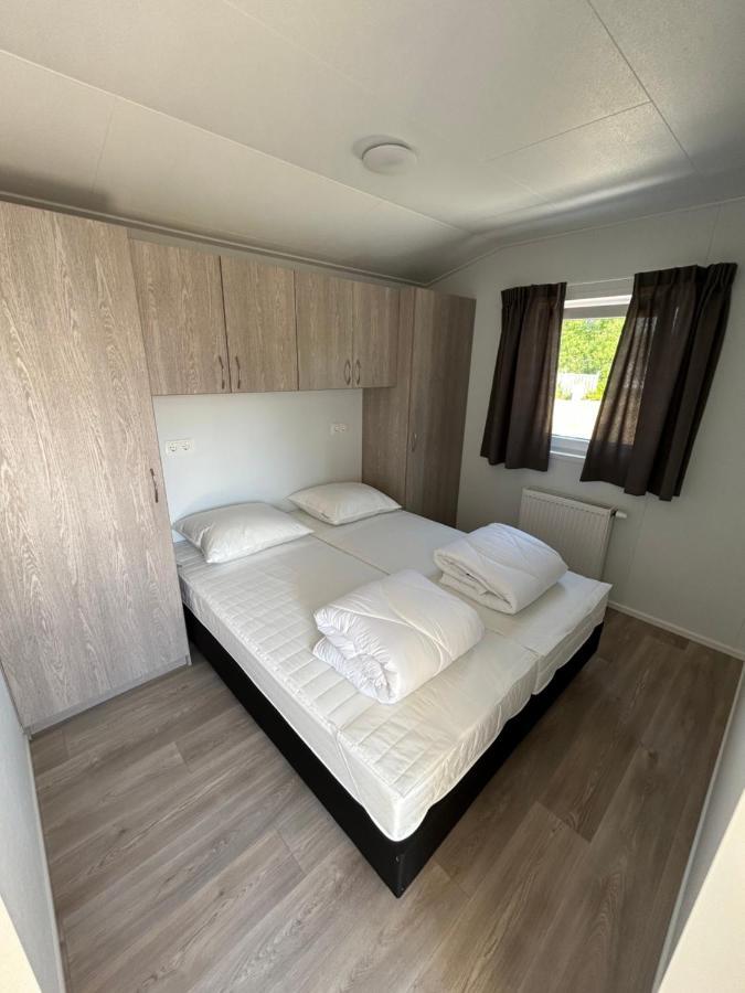 Breezy Beach Chalet Petten Extérieur photo